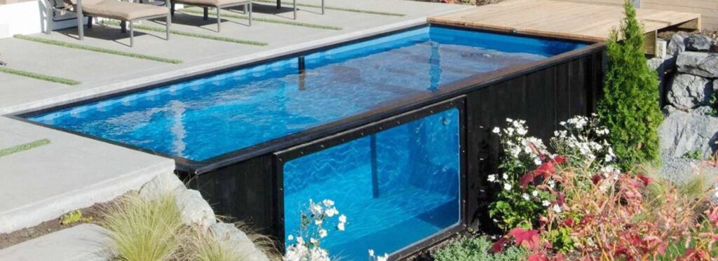 piscina con contenedores